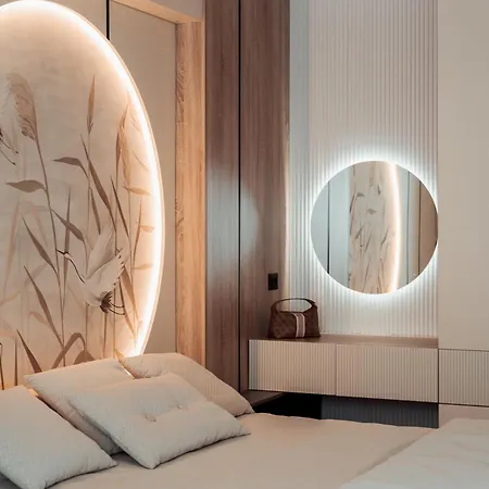 Zyra Seaside Infinity Apartment * Нэводари