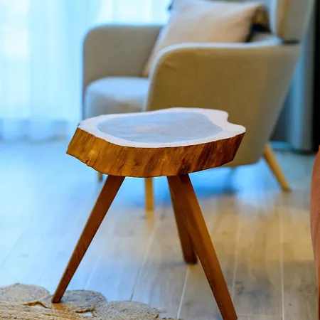 Zyra Seaside Infinity Apartment Апартаменты Нэводари