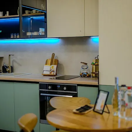 Zyra Seaside Infinity Apartment Апартаменты