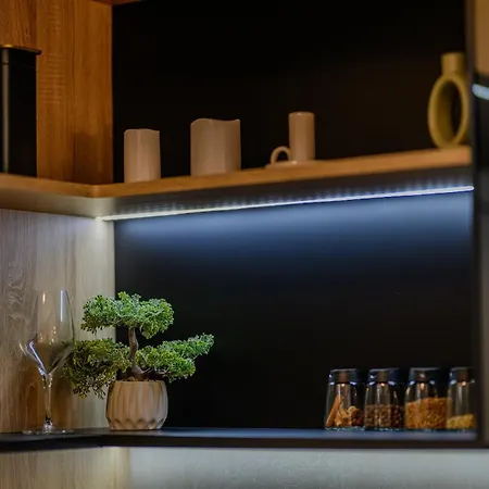 Апартаменты Zyra Seaside Infinity Apartment Нэводари